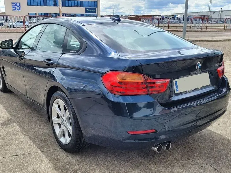 Usado BMW 420 190 CV (139 kW) 2016 Azul Coupe