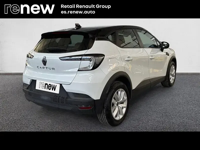Usado Renault Captur Evolution 100 CV (73 kW) 2025 Blanco SUV