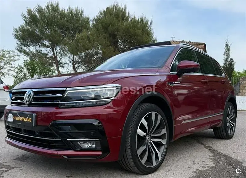 Usado VW Tiguan Sportline 190 CV (139 kW) 2017 Granate SUV
