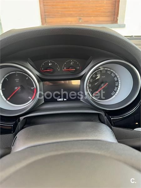 Usado Opel Astra Excellence 136 CV (100 kW) 2017 Gris / plata Berlina