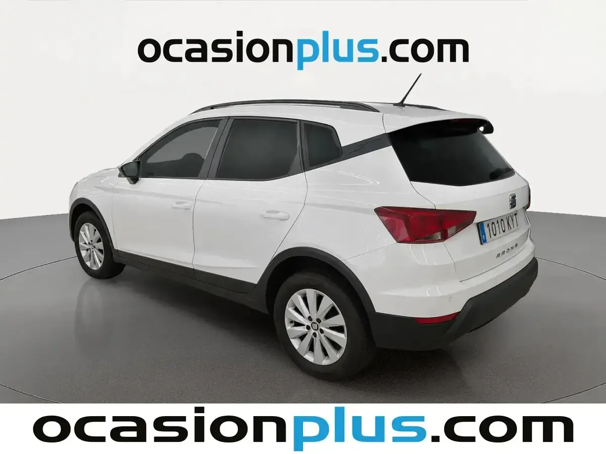 Usado Seat Arona Ecomotive 95 CV (69 kW) 2019 Blanco SUV