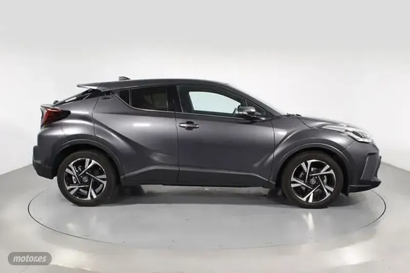 Usado Toyota C-HR Advance 122 CV (89 kW) 2023 Gris SUV