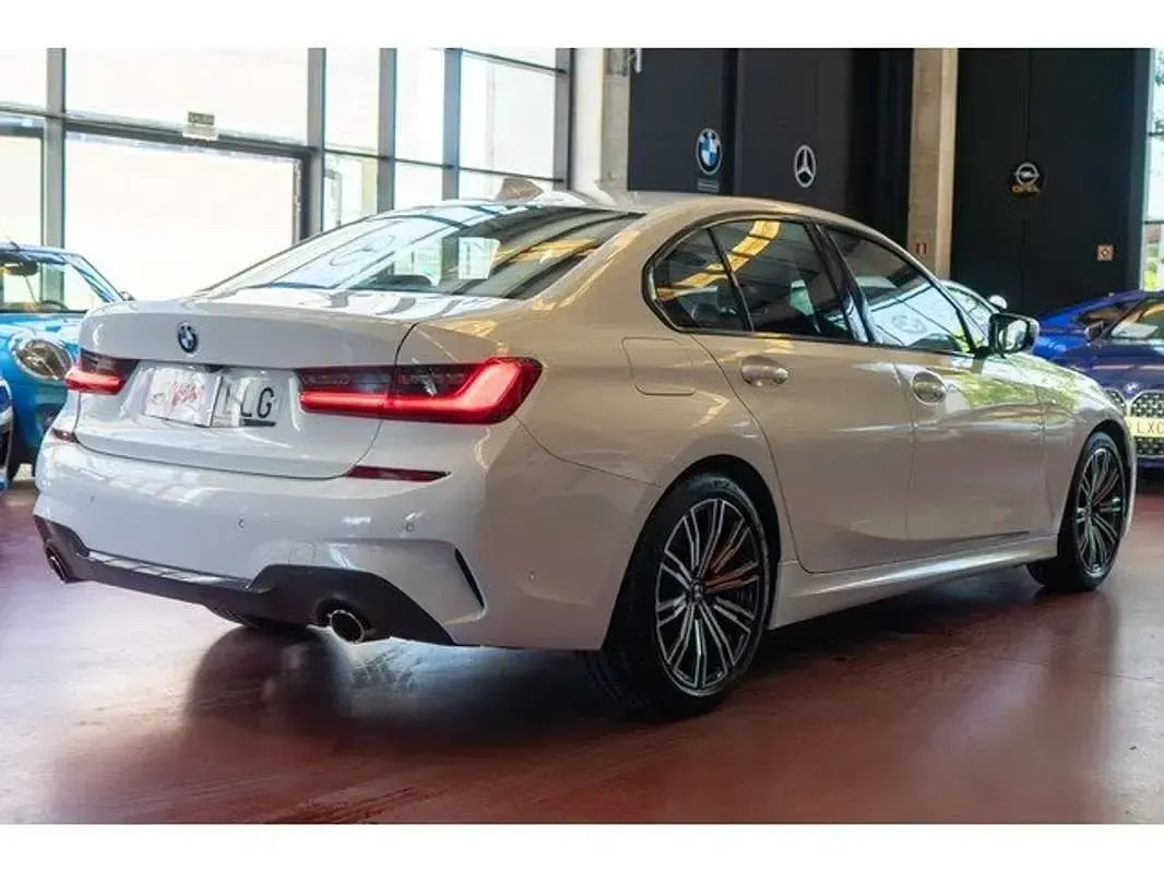 Usado BMW 318 Shadowline 150 CV (110 kW) 2020 Blanco Berlina