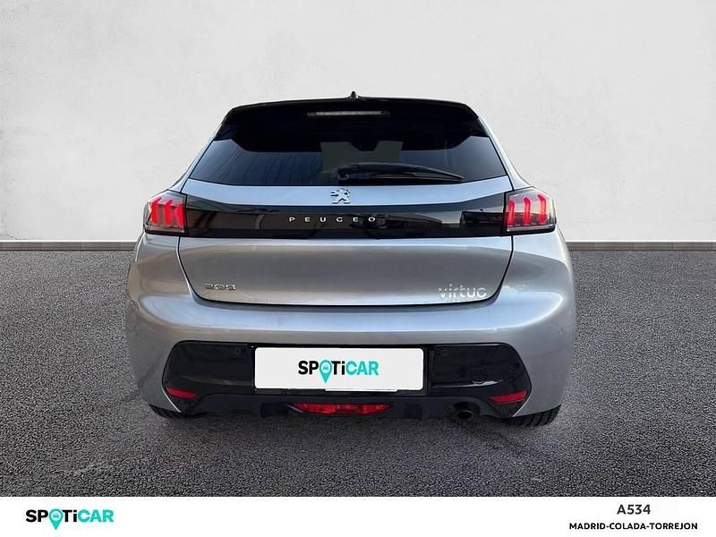 Usado Peugeot 208 Allure 100 CV (73 kW) 2023 Gris Utilitario