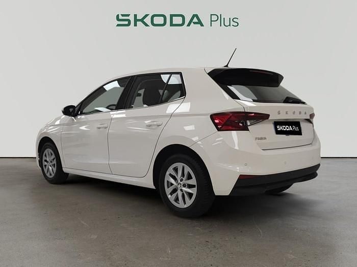 Blanco Usado 2022 Skoda Fabia Ambition Utilitario | 13.990 € (Un poco caro) - Imagen 1/4