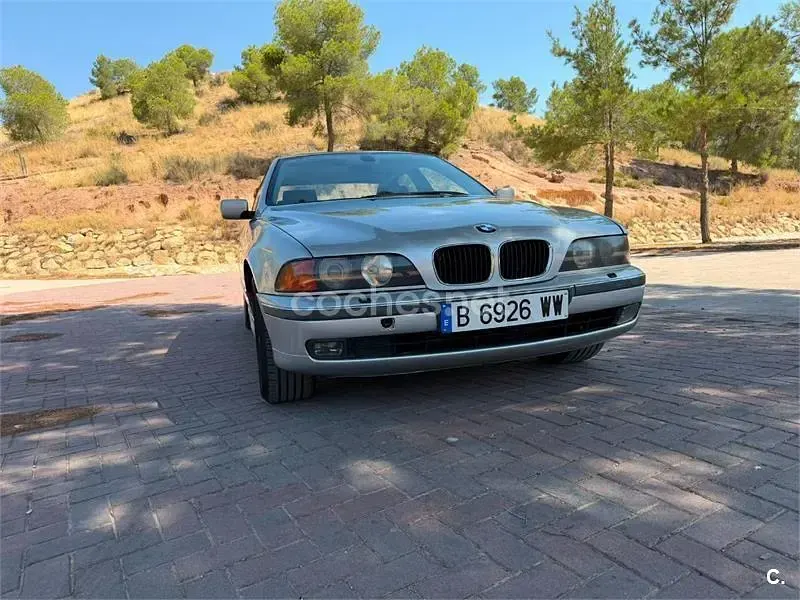 Usado BMW 530 184 CV (135 kW) 2000 Gris / plata Berlina