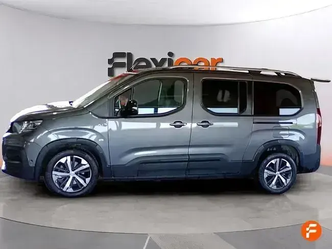 Usado Peugeot Rifter GT-line 130 CV (95 kW) 2022 Gris Monovolumen