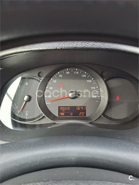 Usado Renault Kangoo 105 CV (77 kW) 2009 Blanco Monovolumen