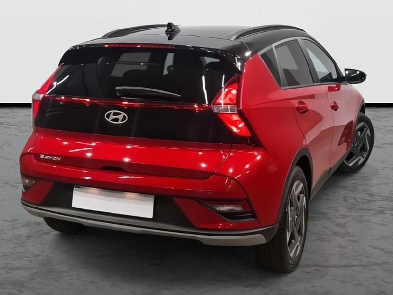 Nuevo Hyundai Bayon Blackline 100 CV (73 kW) 2025 Rojo dragon (techo negro) SUV