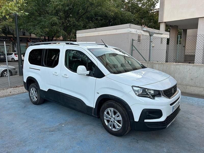 Usado Peugeot Rifter Allure 131 CV (96 kW) 2021 Blanco Monovolumen