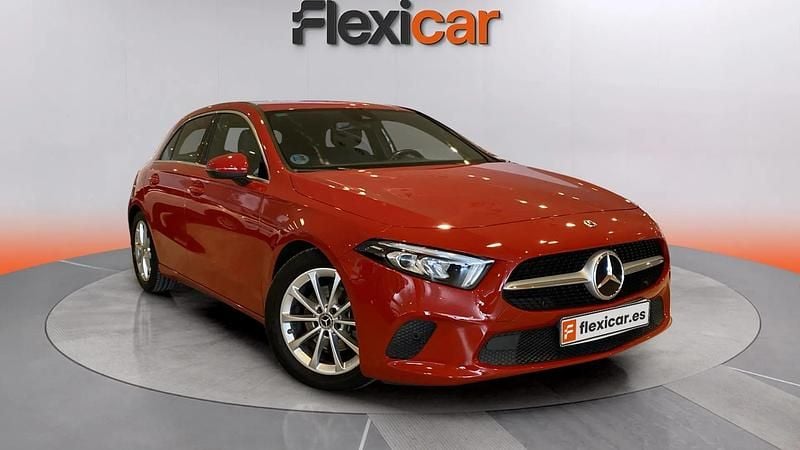 Usado Mercedes A200 150 CV (110 kW) 2019 Rojo Utilitario