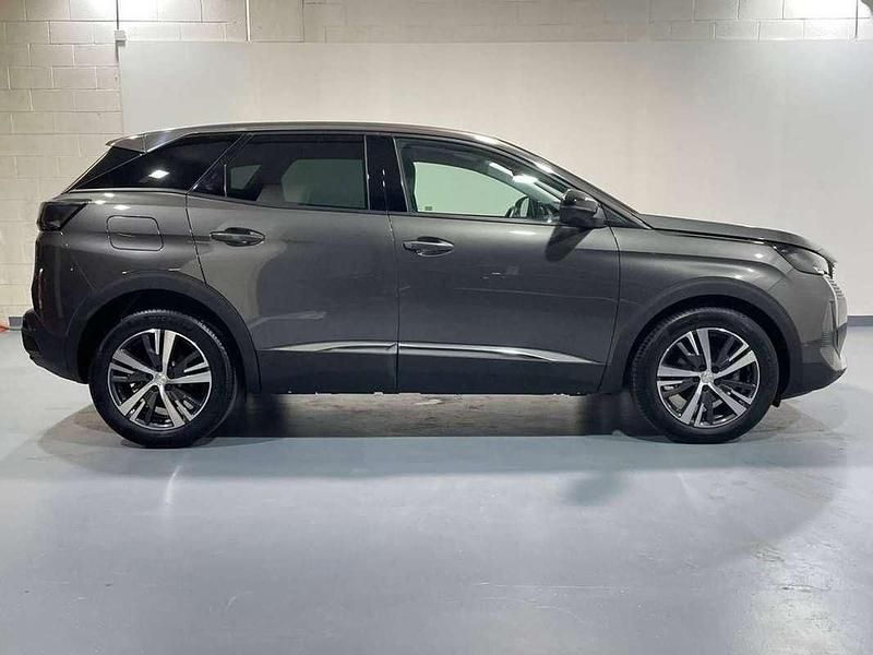 Usado Peugeot 3008 Allure 129 CV (94 kW) 2020 Gris SUV