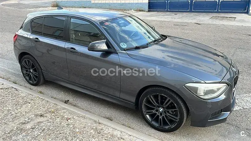 Usado BMW 118 M Sport 143 CV (105 kW) 2012 Gris / plata Utilitario