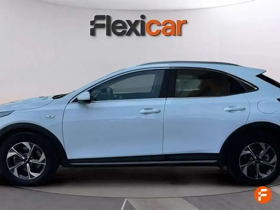 Usado Kia XCeed 101 CV (74 kW) 2024 Blanco SUV