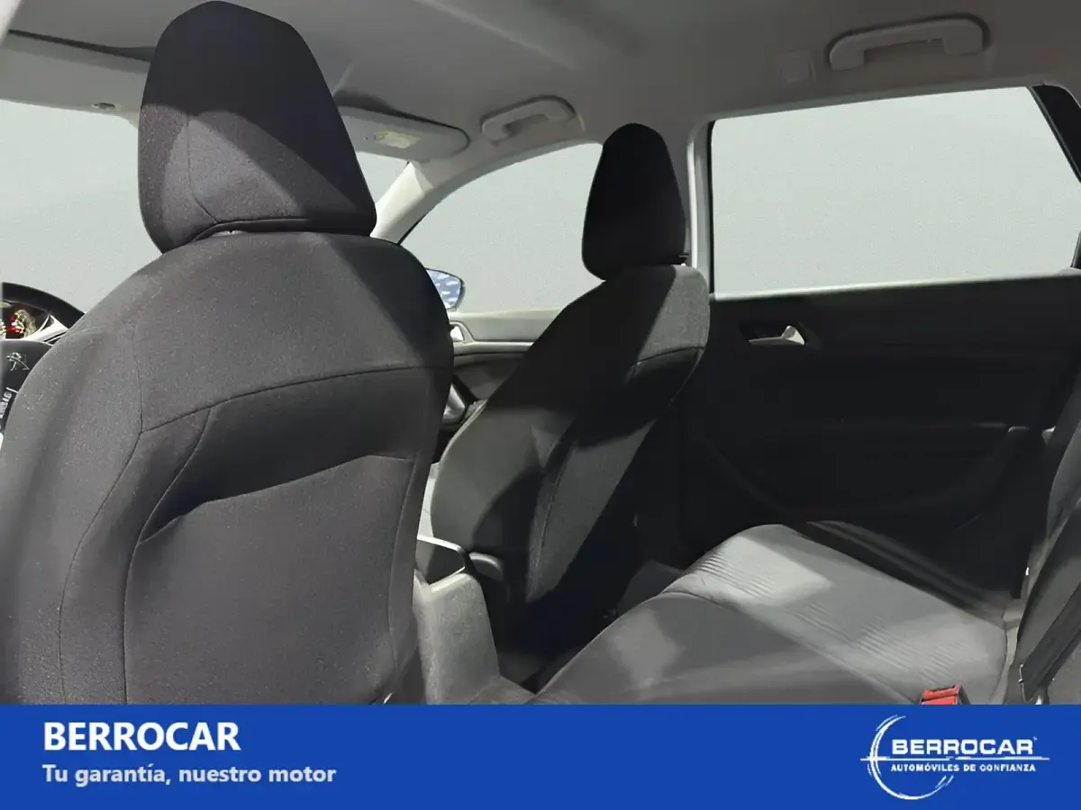 Usado Peugeot 308 SW Access 100 CV (73 kW) 2020 Blanco Familiar