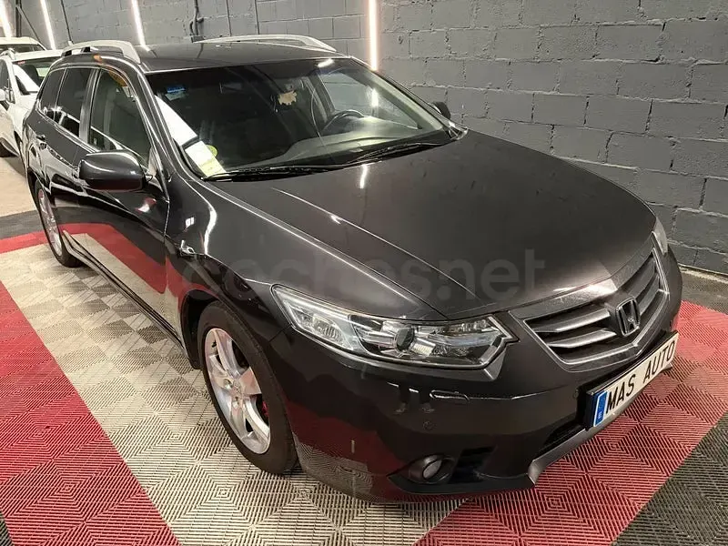 Usado Honda Accord Elegance 150 CV (110 kW) 2012 Negro Familiar