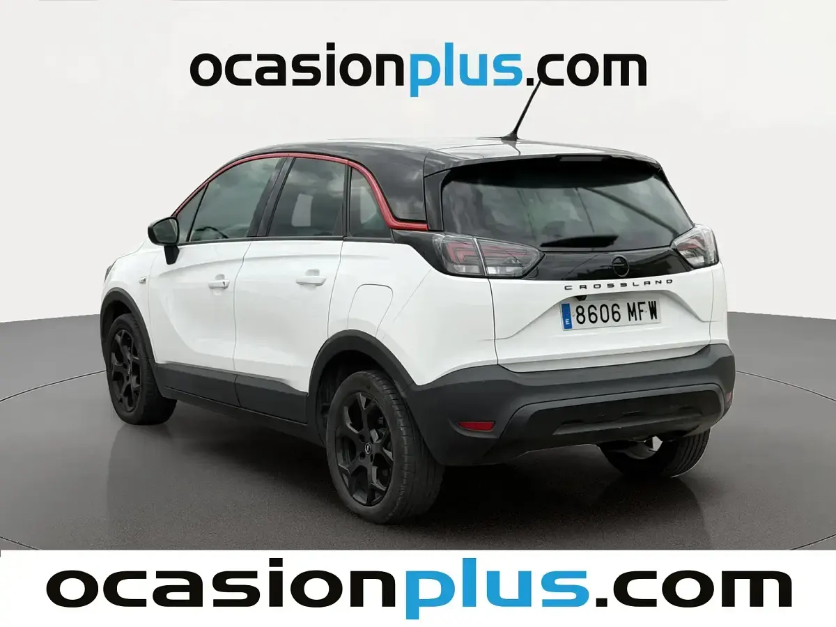 Usado Opel Crossland 110 CV (80 kW) 2023 Blanco SUV