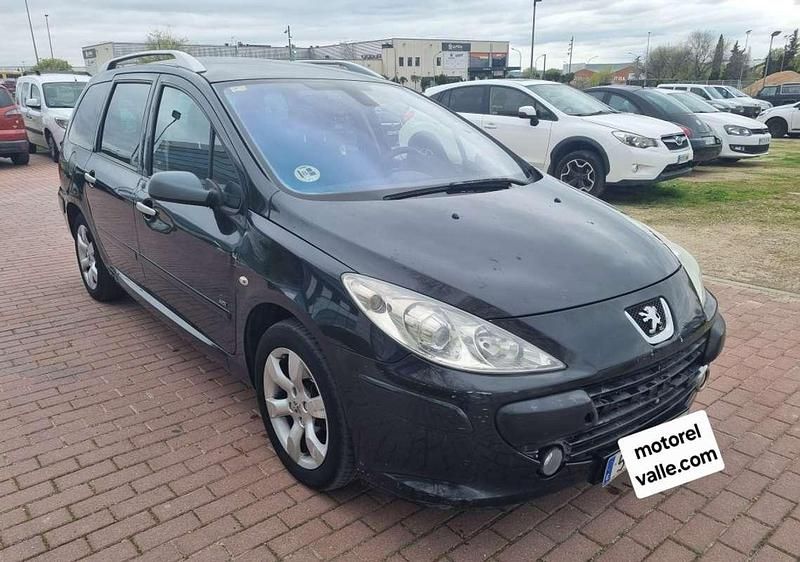 Usado Peugeot 307 109 CV (80 kW) 2007 Negro Familiar