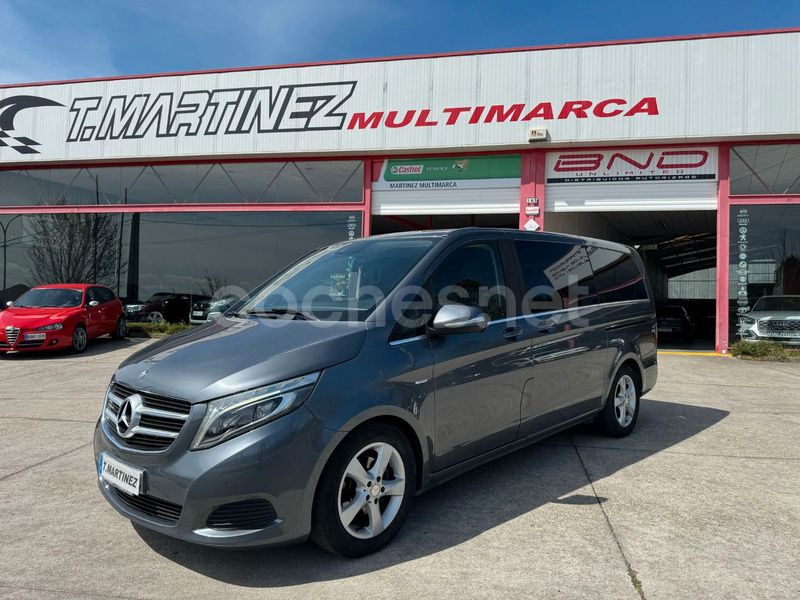 Gris / plata Usado 2015 Mercedes V220 Avantgarde Monovolumen | 34.000 € (Caro) - Imagen 1/4