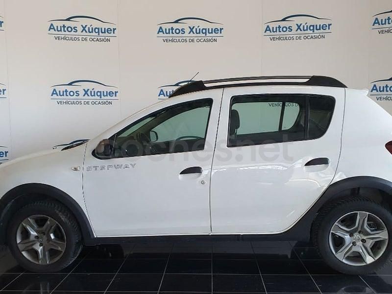 Usado Dacia Sandero Essentiel 90 CV (66 kW) 2019 Blanco Berlina