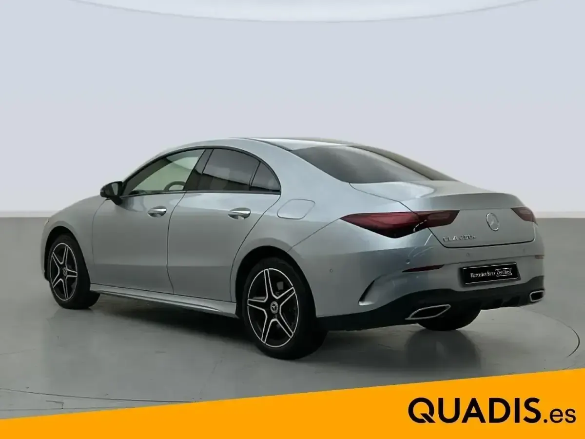 Usado Mercedes CLA250e 218 CV (160 kW) 2025 Gris Berlina