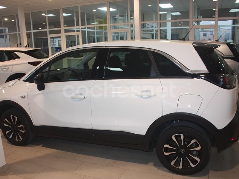 Usado Opel Crossland X Elegance 110 CV (80 kW) 2024 Blanco SUV