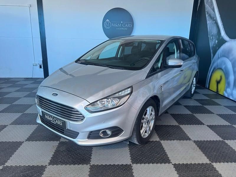 Usado Ford S-MAX Vignale 150 CV (110 kW) 2018 Gris / plata Monovolumen