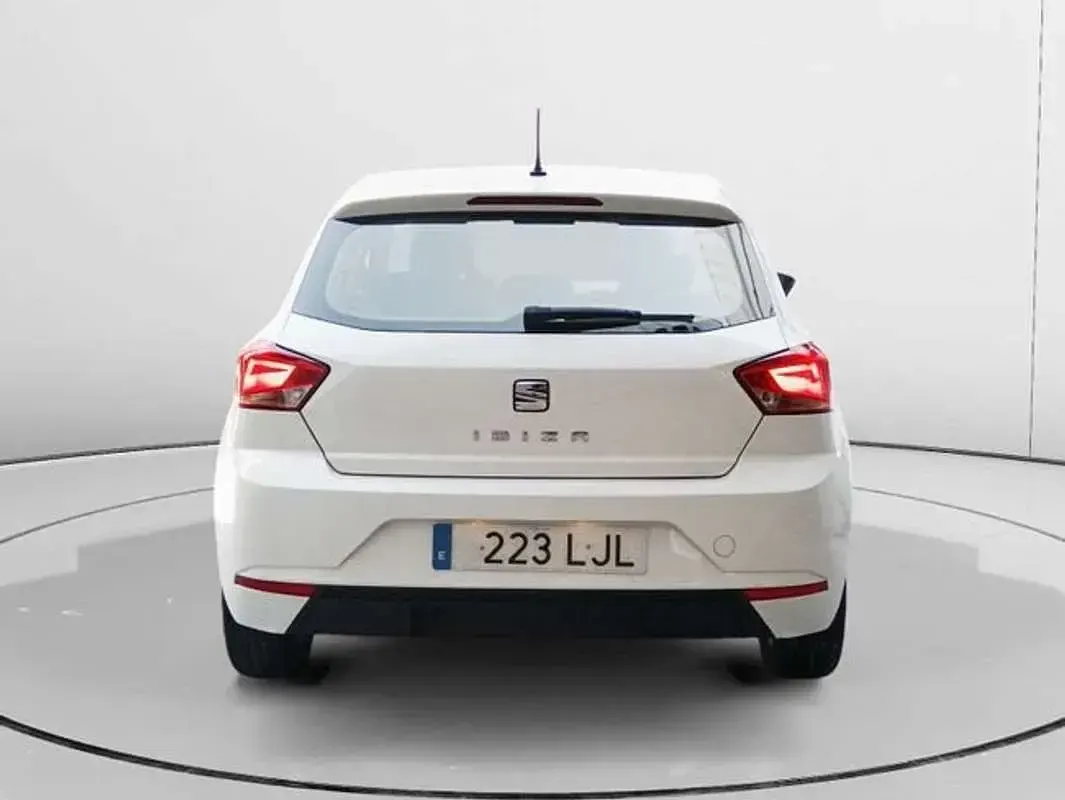 Usado Seat Ibiza Reference 90 CV (66 kW) 2020 Blanco Utilitario