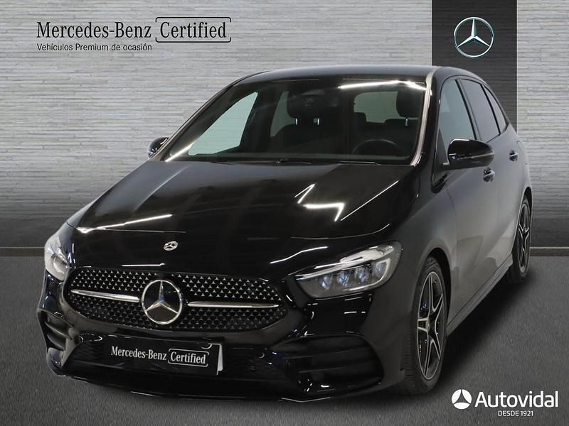 Negro cosmos Usado 2023 Mercedes B200 AMG line Monovolumen | 33.900 € (Caro) - Imagen 1/4
