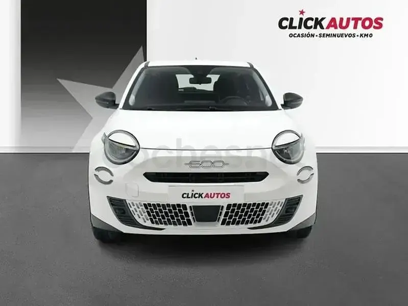 Usado Fiat 600 100 CV (73 kW) 2025 Blanco SUV