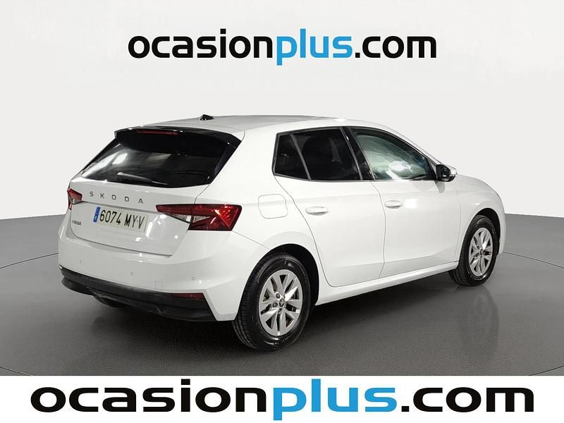 Usado Skoda Fabia Selection 95 CV (69 kW) 2025 Blanco Berlina
