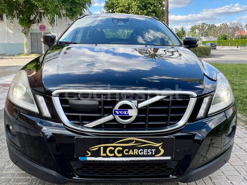 Negro Usado 2010 Volvo XC60 Momentum SUV | 8990 € (Precio justo) - Imagen 1/4