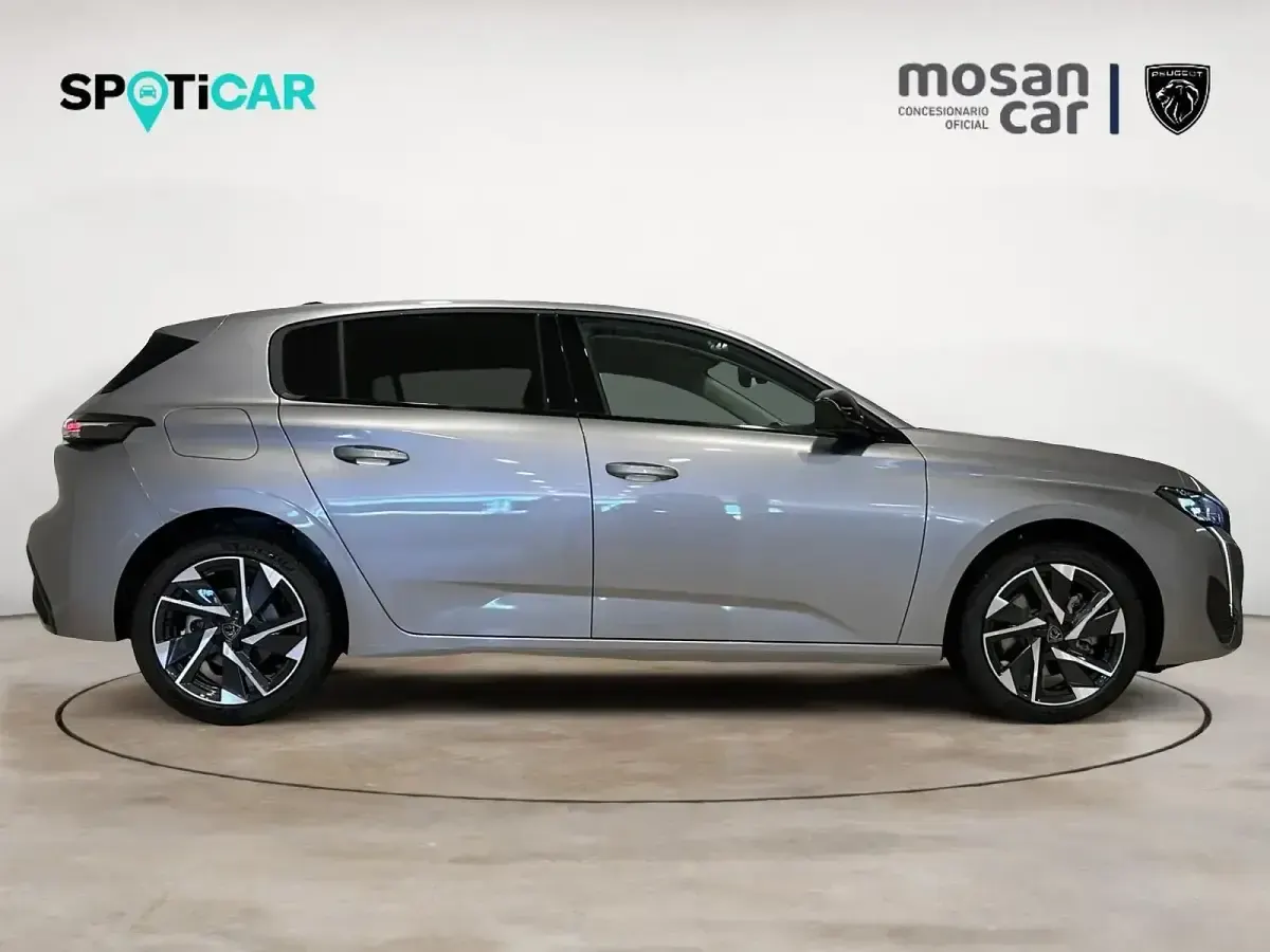 Usado Peugeot 308 Allure 136 CV (100 kW) 2024 Gris Berlina
