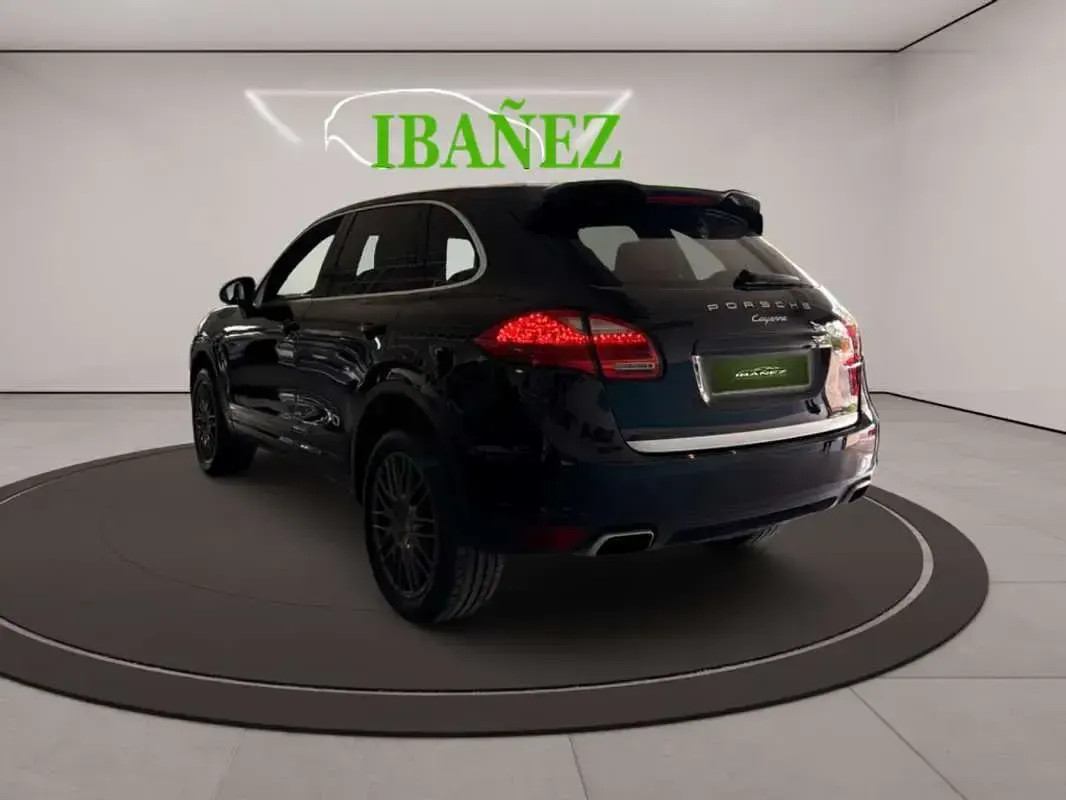 Usado Porsche Cayenne 241 CV (177 kW) 2011 Negro SUV