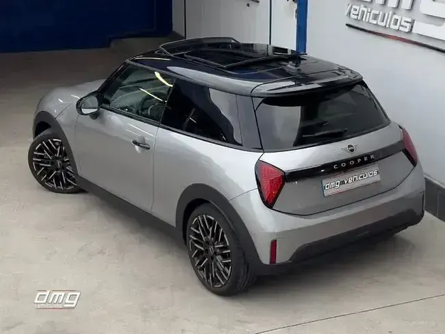 Usado Mini Cooper S 204 CV (150 kW) 2024 Gris / plata Utilitario