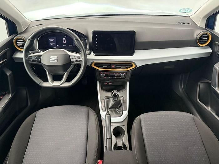 Usado Seat Arona Style 110 CV (80 kW) 2023 Azul SUV