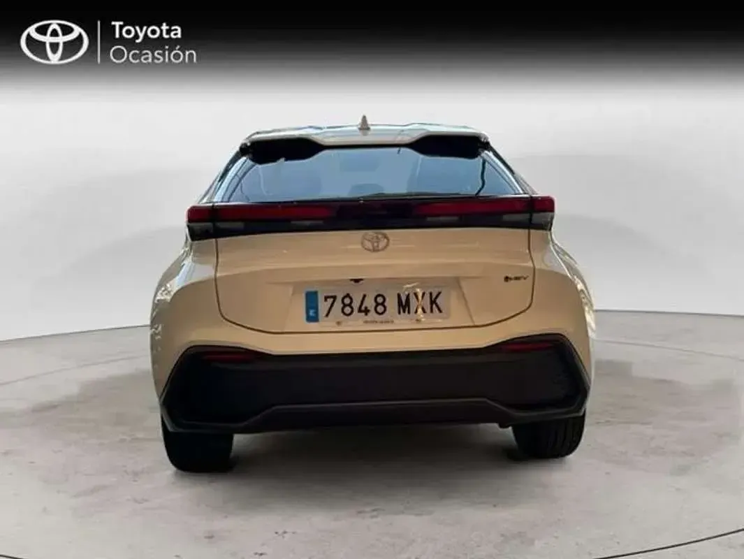 Usado Toyota C-HR Advance 140 CV (102 kW) 2026 Blanco SUV
