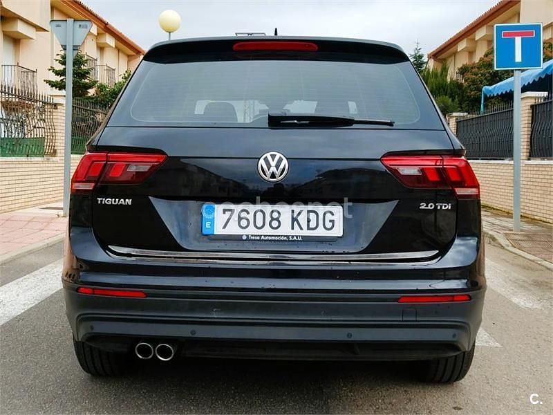 Usado VW Tiguan Edition 150 CV (110 kW) 2017 Negro SUV
