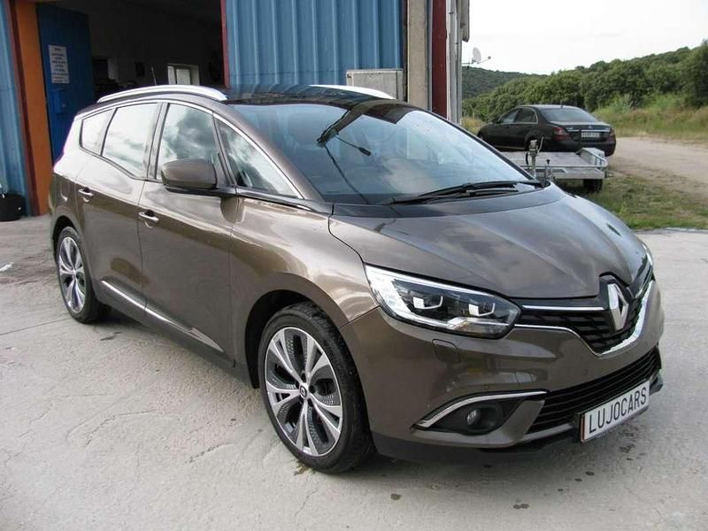 Usado Renault Grand Scénic IV Edition One 131 CV (96 kW) 2017 Marrón Monovolumen