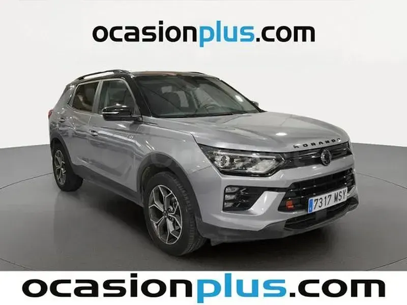Usado KGM Korando 149 CV (109 kW) 2024 Gris / plata SUV