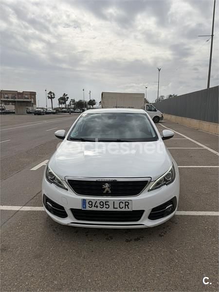 Usado Peugeot 308 Style 130 CV (95 kW) 2019 Blanco Berlina