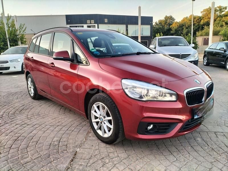 Usado BMW 218 150 CV (110 kW) 2017 Granate Familiar