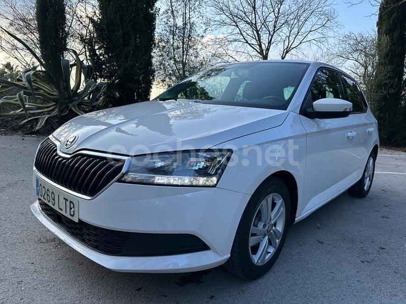 Blanco Usado 2021 Skoda Fabia Ambition Berlina | 10.900 € (Precio justo) - Imagen 1/4