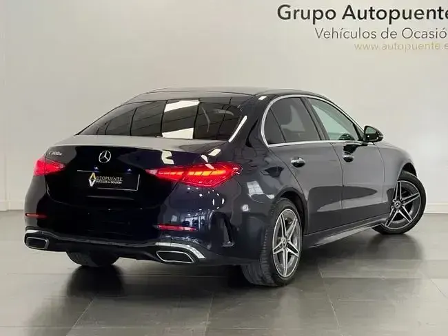 Usado Mercedes C300e AMG 313 CV (230 kW) 2023 Azul Berlina