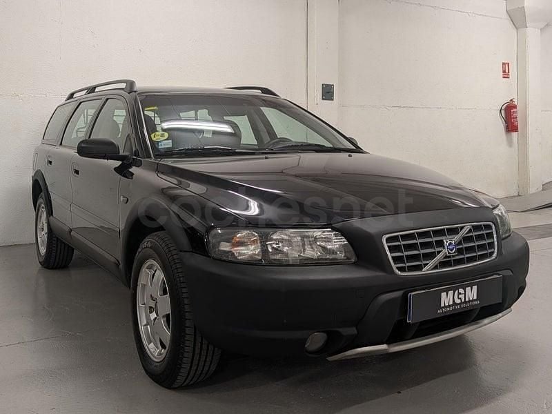 Begagnad Volvo XC70 210 HK (154 kW) 2004 Svart Kombi