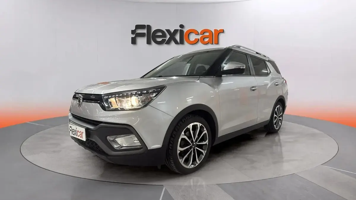 Usado SsangYong XLV Limited 116 CV (85 kW) 2017 Gris SUV