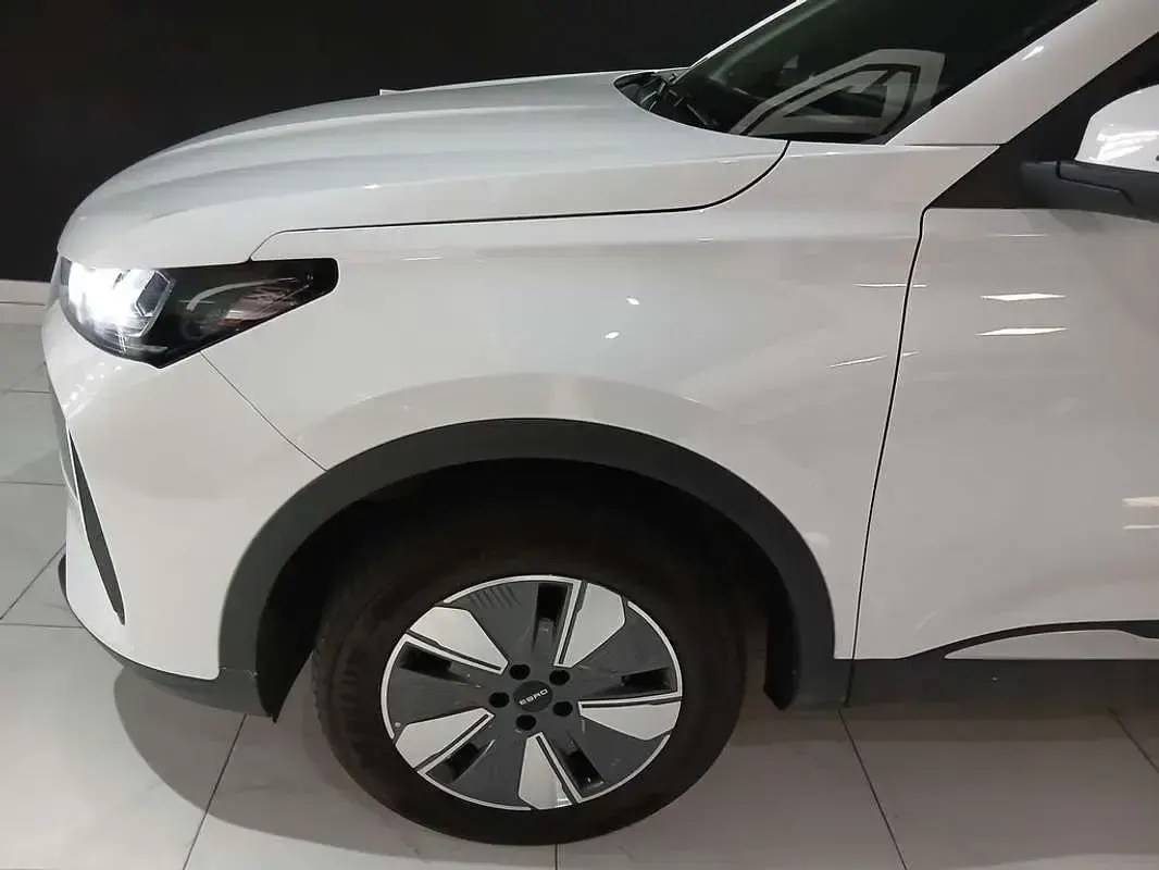 Usado Ebro s400 211 CV (155 kW) 2025 Blanco SUV