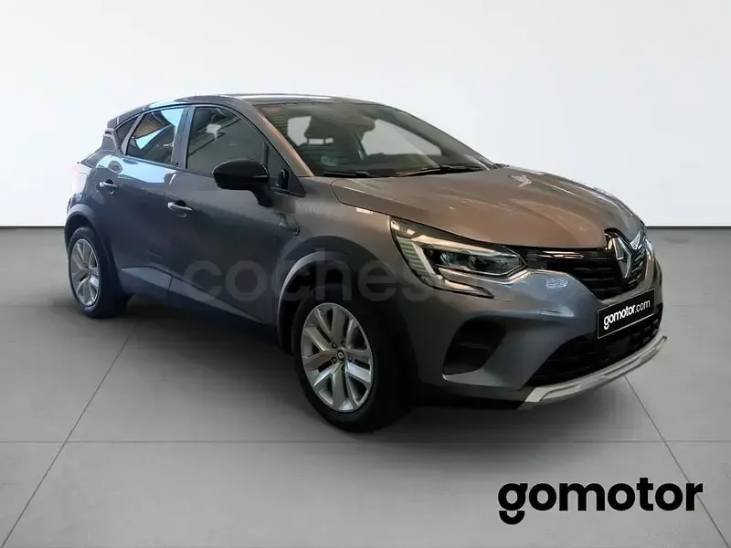 Usado Renault Captur Intens 145 CV (106 kW) 2021 Gris / plata SUV