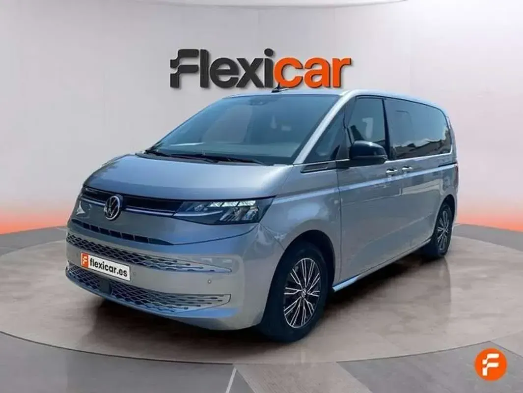 Usado VW Multivan Life 218 CV (160 kW) 2022 Gris Monovolumen