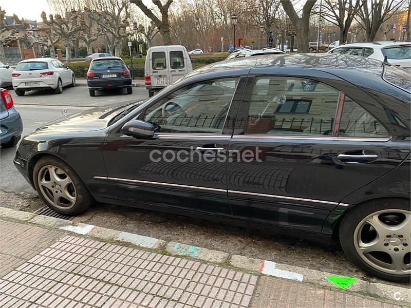 Negro Usado 2002 Mercedes S500 Berlina | 10.300 € (Precio justo) - Imagen 1/1
